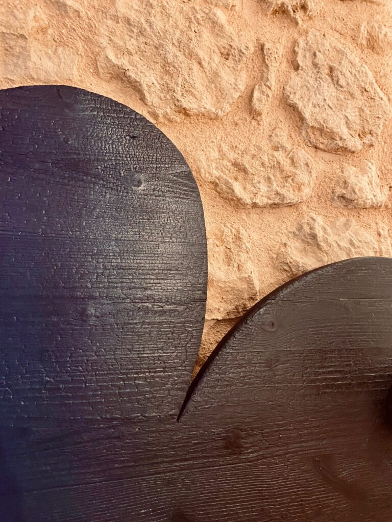 mobilier-sur-mesure-bois brule-technique-shou-sugi-ban