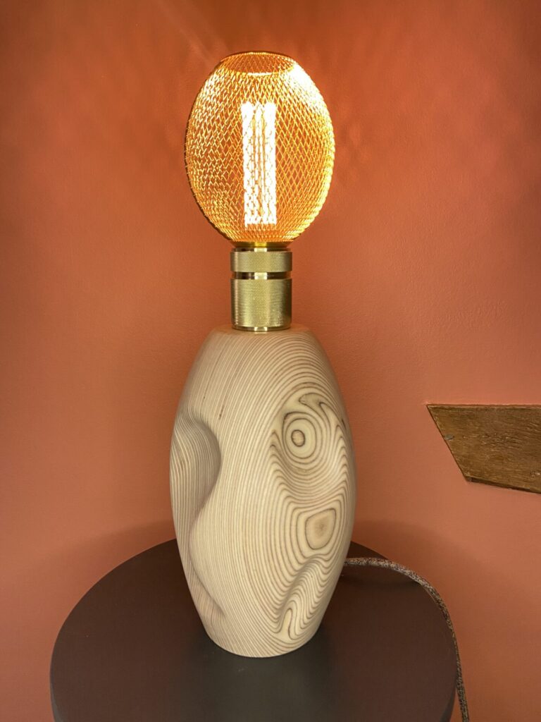 motif-petite-lampe-cabossee-mf-atelier-deco